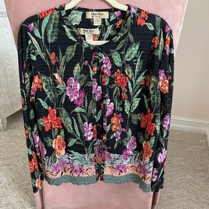 Women’s Sweater Set